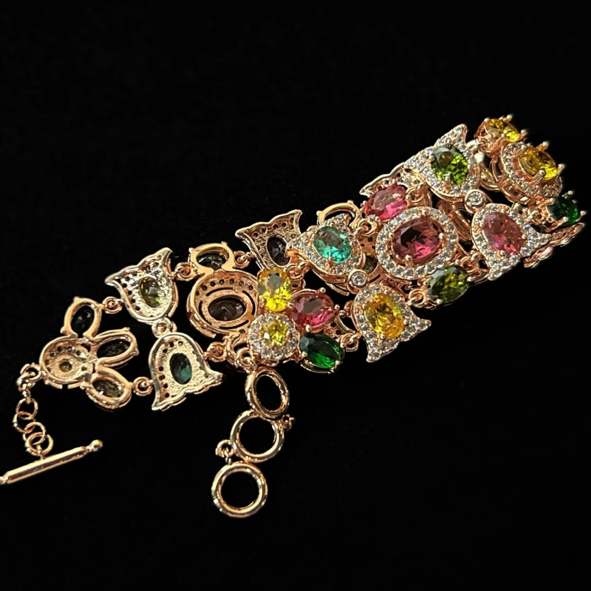 Oriental Eye/Copper Alloy Zircon Bracelet
